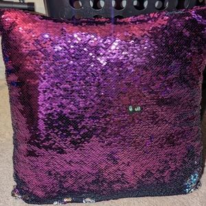 "Mermaid" sequin throw pillow💜🩶🧜‍♀️